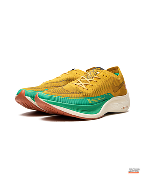NK Mesh Curved-Heel Racing Runner