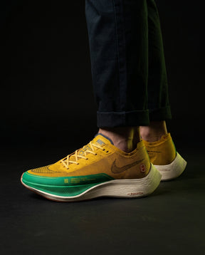 NK Mesh Curved-Heel Racing Runner