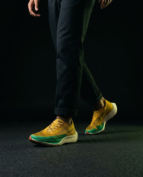 NK Mesh Curved-Heel Racing Runner