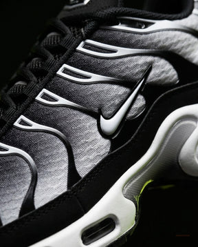 NK Mesh Layered Air-Bubble Runner Black White