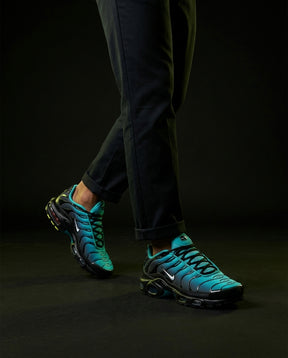 NK Mesh Layered Air-Bubble Runner Teal Black