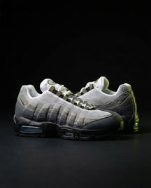 NK Mesh Layered Bubble Runner Grey Black Olive