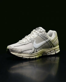 NK Mesh Layered Retro Runner Sail Grey Black