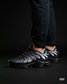 NK Mesh Layered Tiger-Stripe Runner Black Grey Red