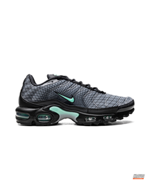 NK Mesh Layered Tiger-Stripe Runner Grey Black Mint #greyblackmint