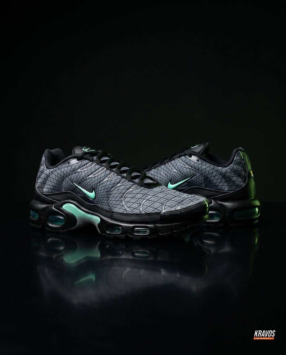 NK Mesh Layered Tiger-Stripe Runner Grey Black Mint