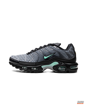 NK Mesh Layered Tiger-Stripe Runner