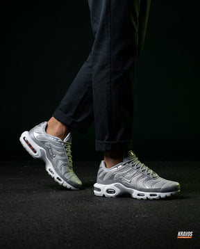 NK Mesh Layered Tiger-Stripe Runner Grey Silver