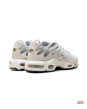 NK Mesh Layered Tiger-Stripe Runner