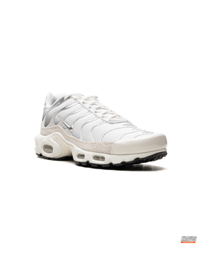 NK Mesh Layered Tiger-Stripe Runner