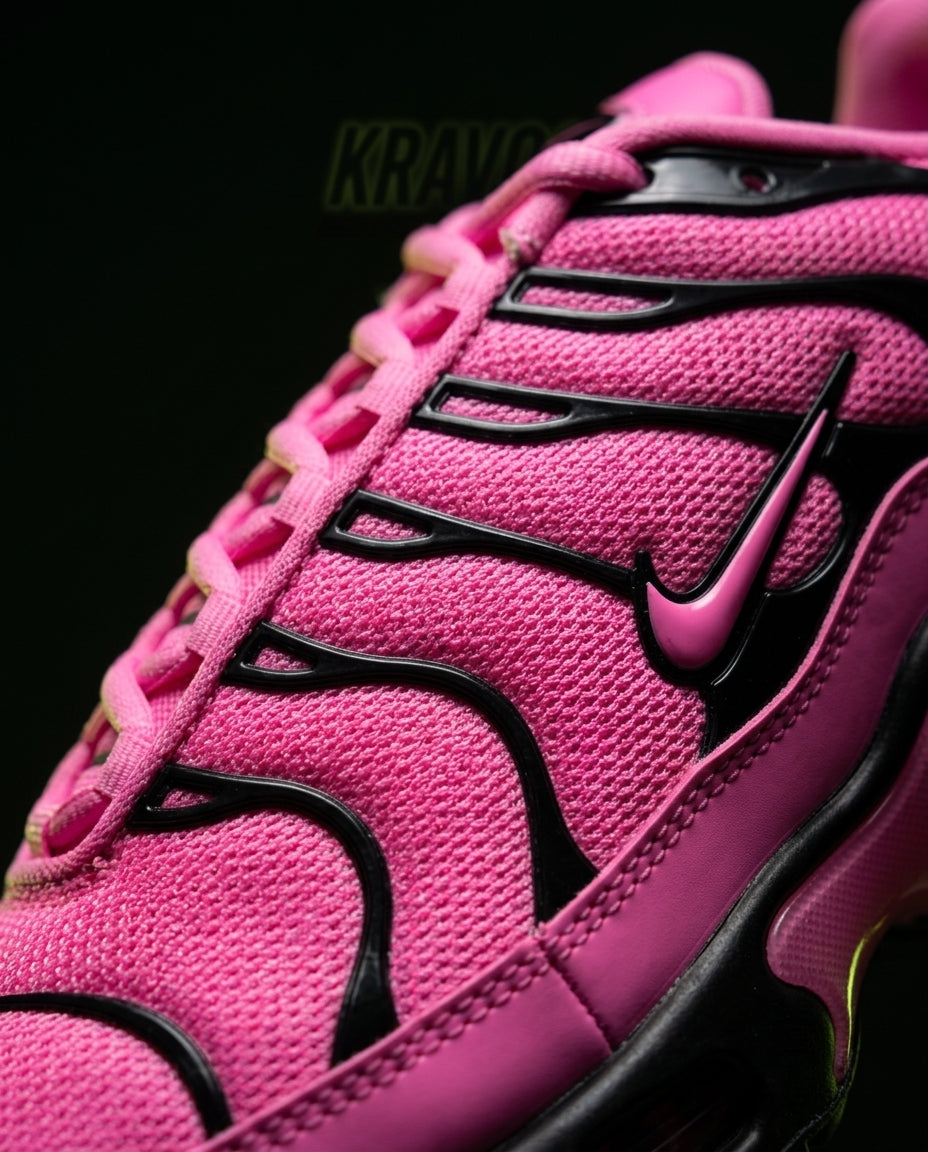NK Mesh Layered Tiger-Stripe Runner Pink Black
