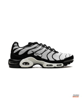 NK Mesh Layered Tiger-Stripe Runner