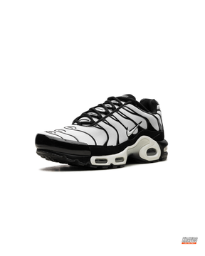 NK Mesh Layered Tiger-Stripe Runner