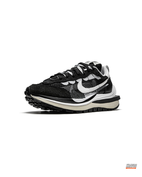 NK Mesh Layered Waffle-Sole Runner