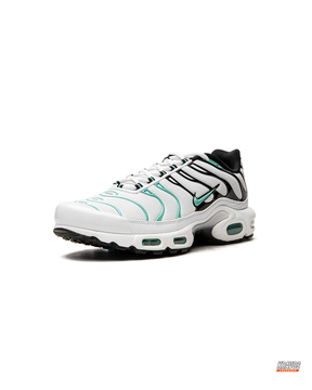 NK Mesh Layered Wave Runner