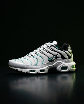 NK Mesh Layered Wave Runner