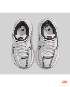 NK Mesh Ribbed-Panel Runner Trainer