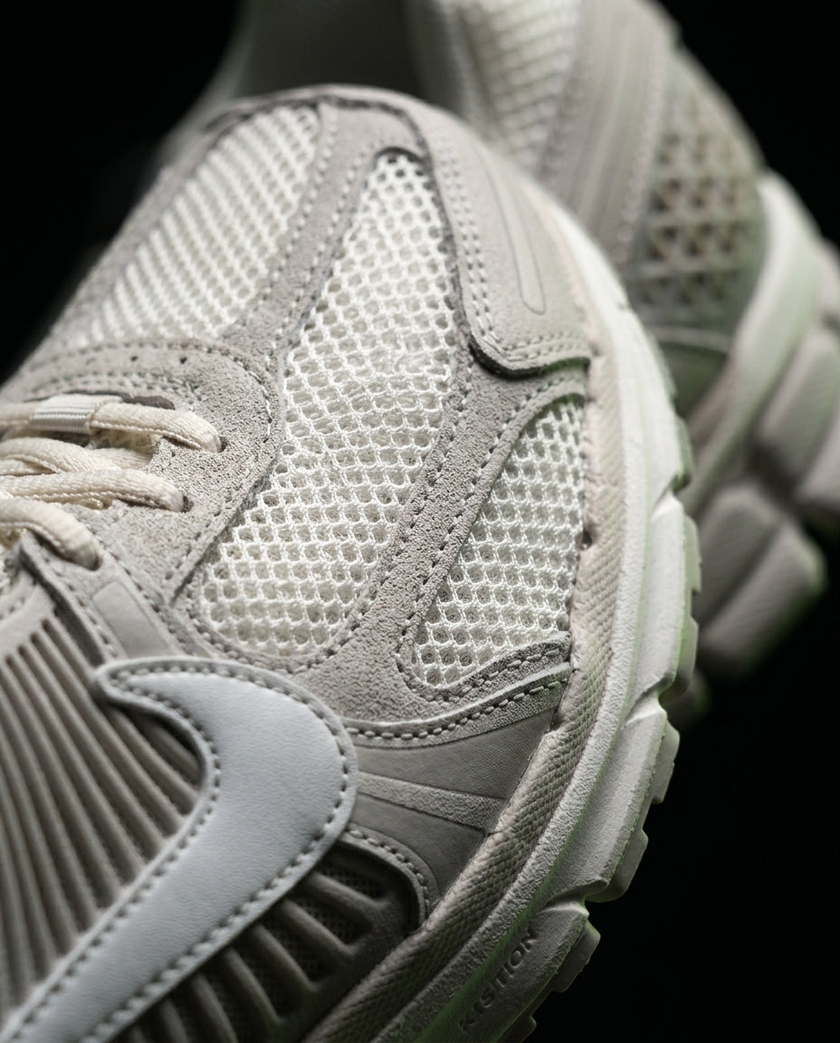 NK Mesh Ribbed-Panel Runner Trainer Grey White