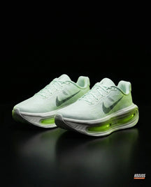 NK Mesh Visible-Airbag Running Trainer Mint Volt