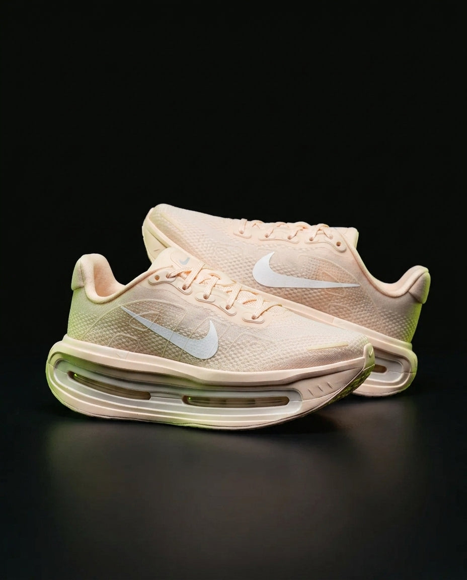 NK Mesh Visible-Airbag Running Trainer Pale Peach