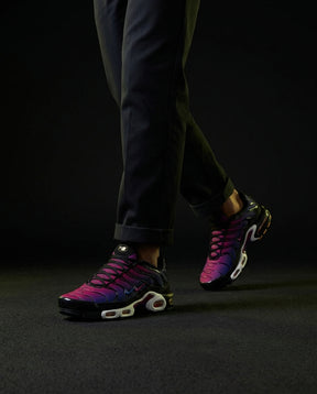 NK Mesh Wavy-Panel Air Runner