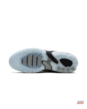 NK Mixed Wavy-Panel Chunky Runner