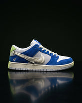 NK Suede Curved-Swoosh Skate Trainer Blue Grey White