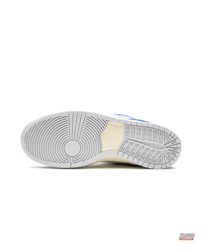 NK Suede Curved-Swoosh Skate Trainer