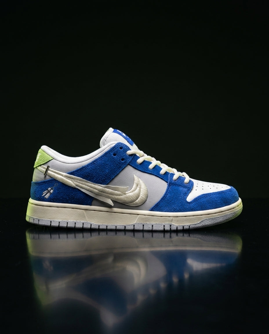 NK Suede Curved-Swoosh Skate Trainer