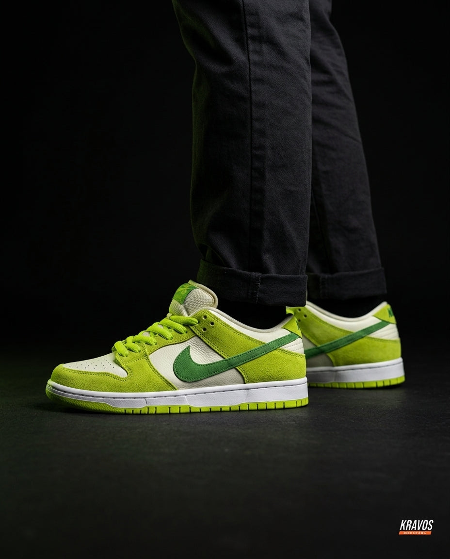 NK Suede Curved-Swoosh Skate Trainer Green White