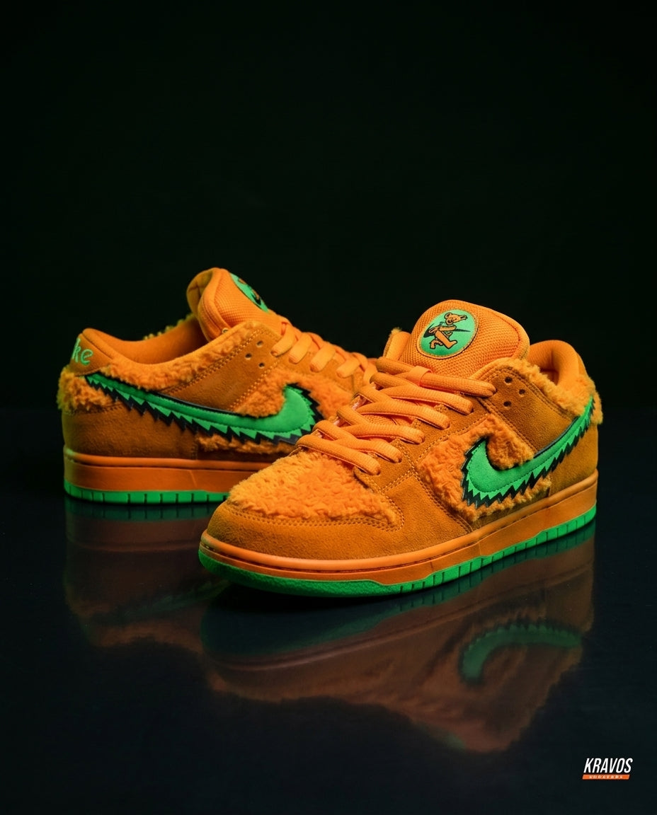 NK Suede Shearling Overlay Skate Low Orange Green