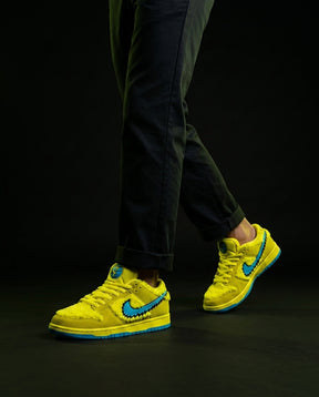 NK Suede Shearling Overlay Skate Low Yellow Blue