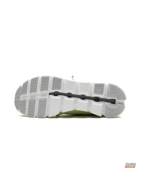 ON 5 Mesh CloudTec Running Trainer