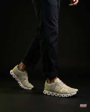 ON 5 Mesh CloudTec Running Trainer Sand Cream
