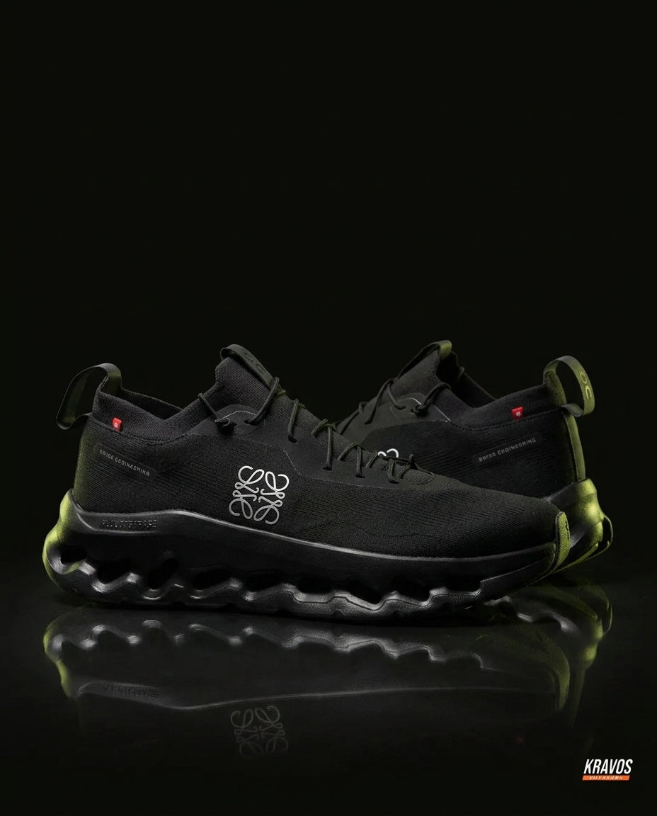 ON Knit Cutout-Sole Chunky Runner Triple Black