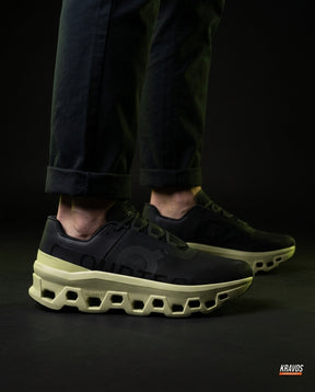 ON Mesh Cutout Sole Running Trainer Black Green