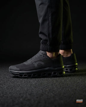 ON Mesh Cutout-Sole Running Trainer Triple Black