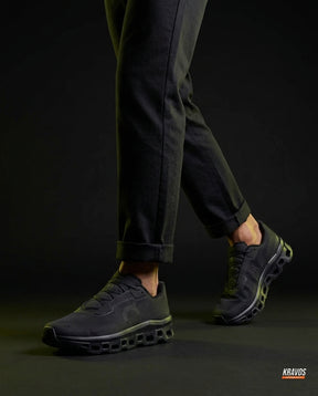 ON Mesh Cutout-Sole Running Trainer Triple Black