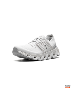 ON Mesh Layered Cloudtec Runner