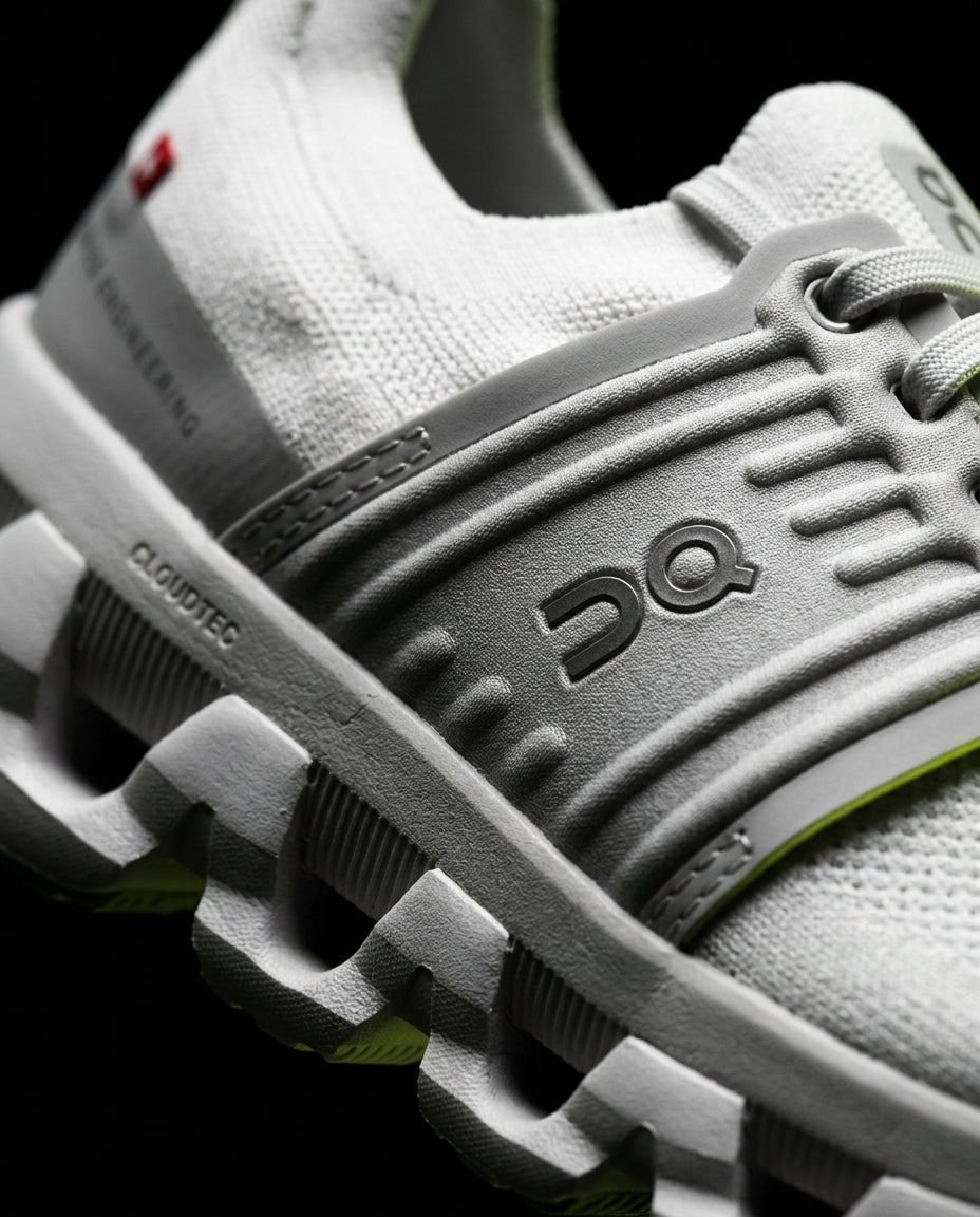 ON Mesh Layered Cloudtec Runner