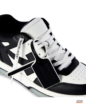 OW Leather Panelled Arrow Trainer
