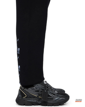 OW Mesh Layered Trail Runner