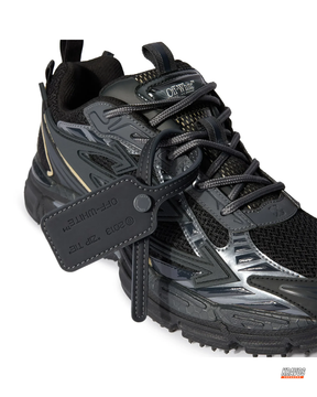 OW Mesh Layered Trail Runner