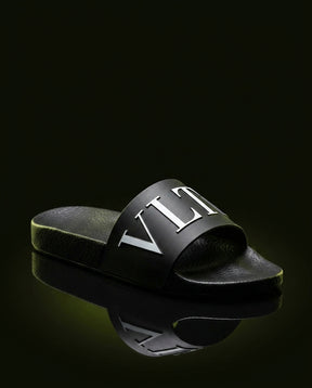 VLN Rubber Logo-Strap Pool Slide