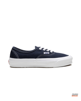 VNS Canvas Stitched Toe-Cap Skate Low Navy White #navywhite