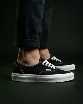 VNS Canvas Stitched Toe-Cap Skate Low