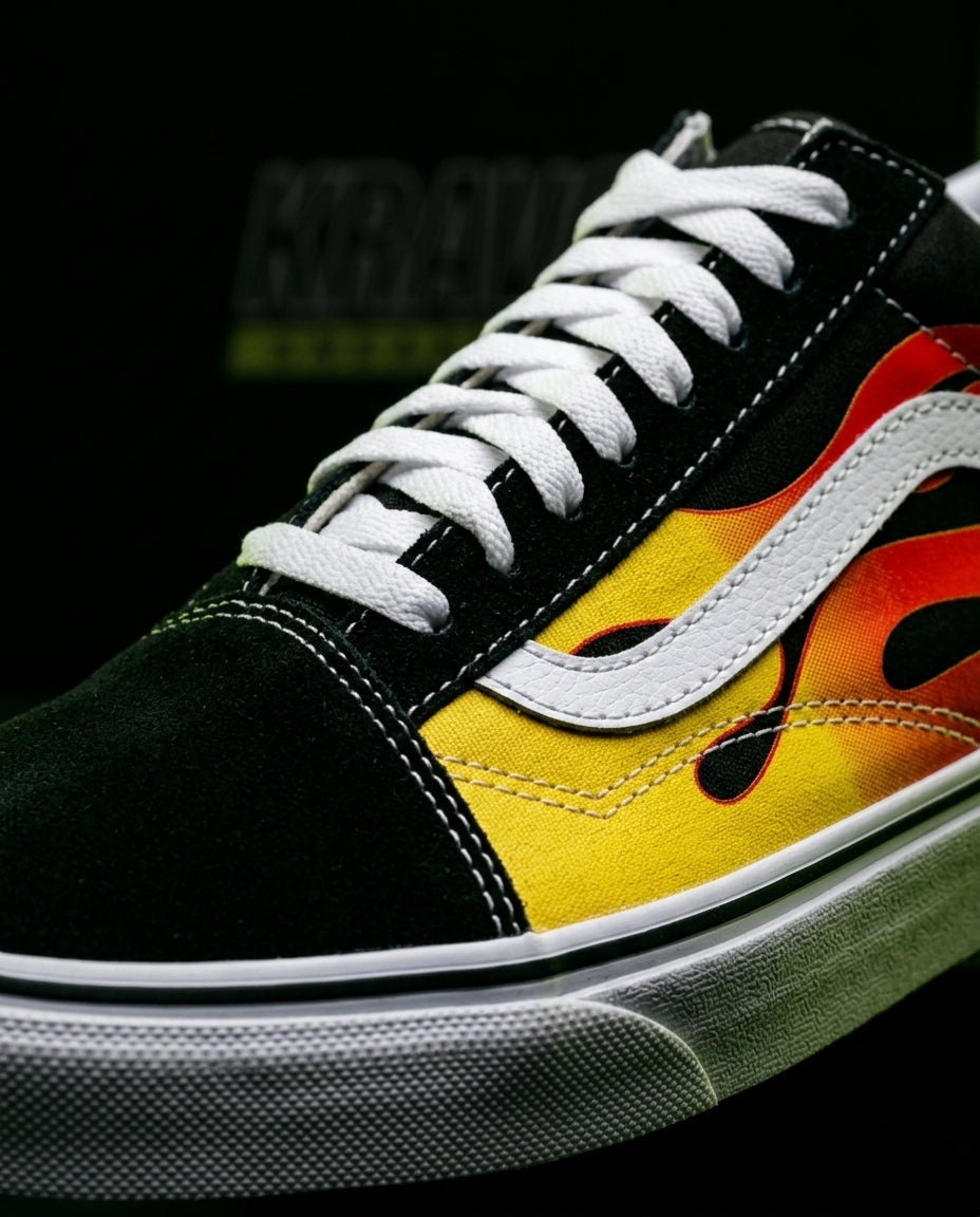 VNS Canvas Suede Vulcanised Skate Low Black Flame