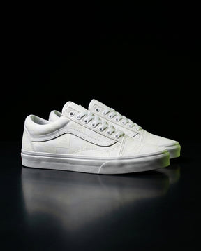 VNS Canvas Suede Vulcanised Skate Low Triple White