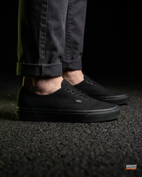 VNS Canvas Vulcanised Skate Low Triple Black