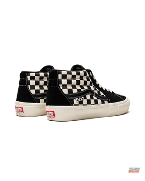 VNS Checkerboard Suede Skate Mid